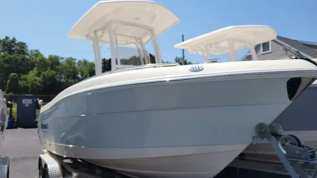 Slide: The Image of Robalo R222 Explorer 2025 - 2