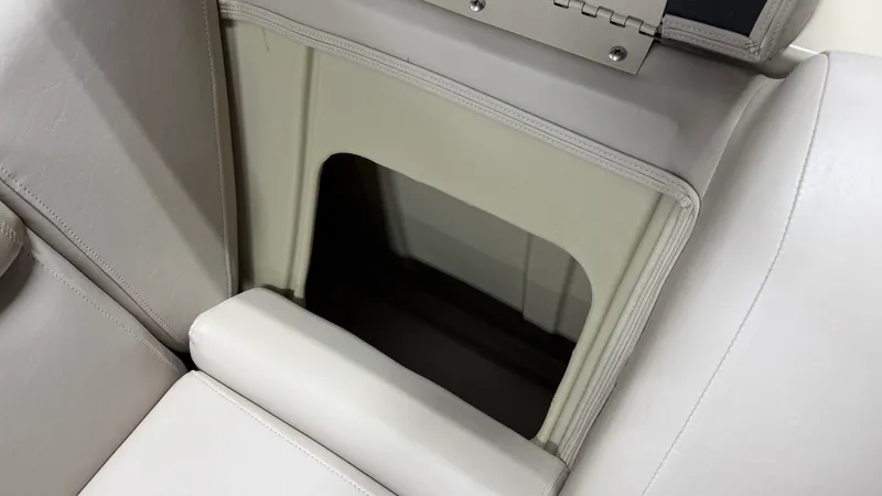 Slide: The Image of Sylvan MIRAGE 8520 2014 - 17