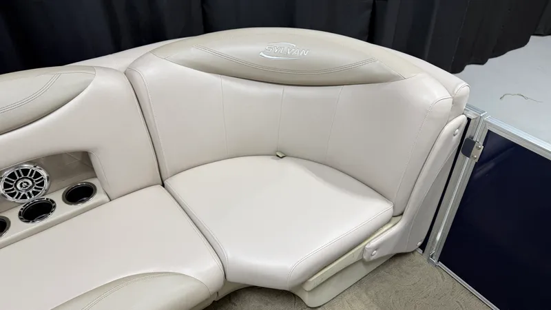 Slide: The Image of Sylvan MIRAGE 8520 2014 - 19