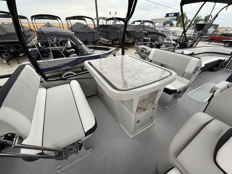 Slide: The Image of Avalon 27' Catalina Platinum entertainer Funship w/ 250HP Mercury! 2026 - 4