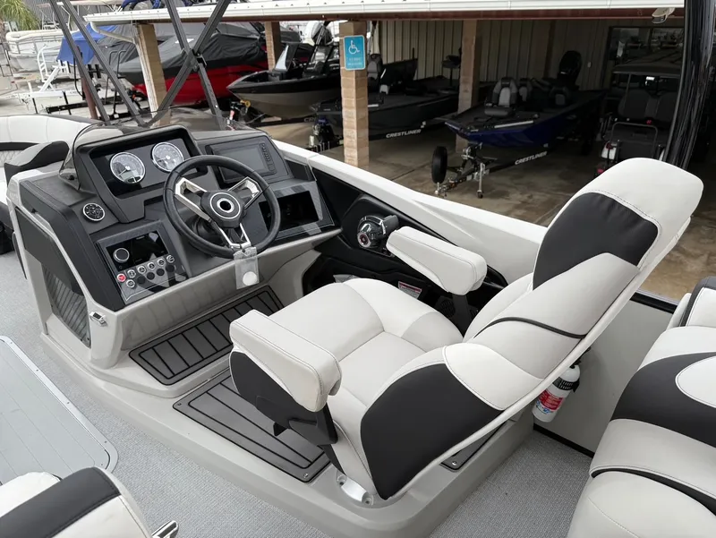 Slide: The Image of Avalon 27' Catalina Platinum entertainer Funship w/ 250HP Mercury! 2026 - 9