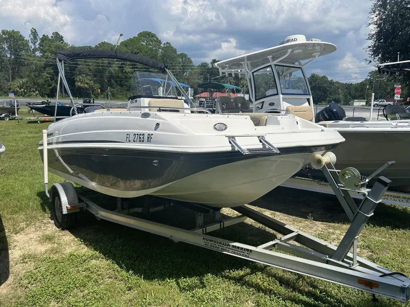 Slide: The Image of Hurricane CC 19 OB 2016 - 5