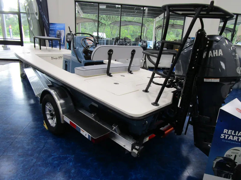 Slide: The Image of Maverick 17 HPX-S 2026 - 12