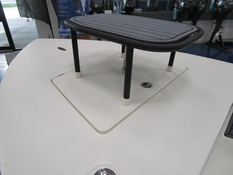 Slide: The Image of Maverick 17 HPX-S 2026 - 6