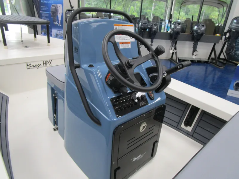 Slide: The Image of Maverick 17 HPX-S 2026 - 8