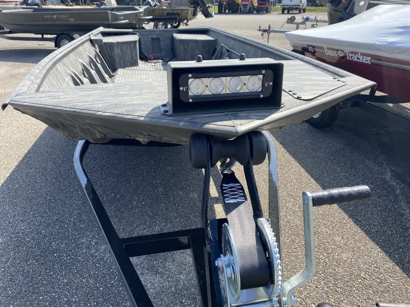 Slide: The Image of War Eagle Sportsman 648LDV 2025 - 12