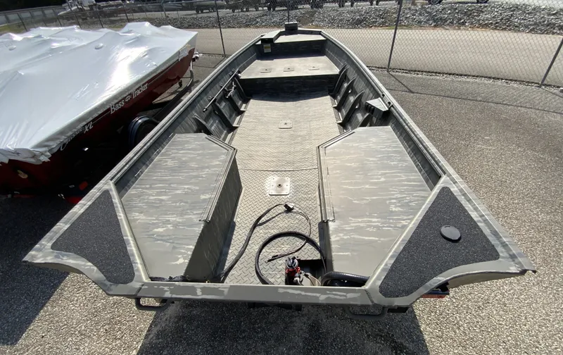 Slide: The Image of War Eagle Sportsman 648LDV 2025 - 5