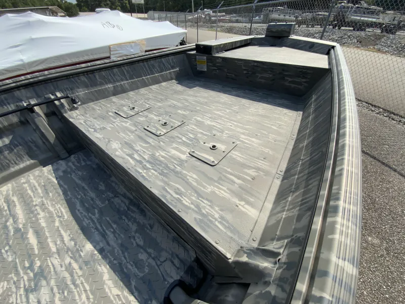 Slide: The Image of War Eagle Sportsman 648LDV 2025 - 6