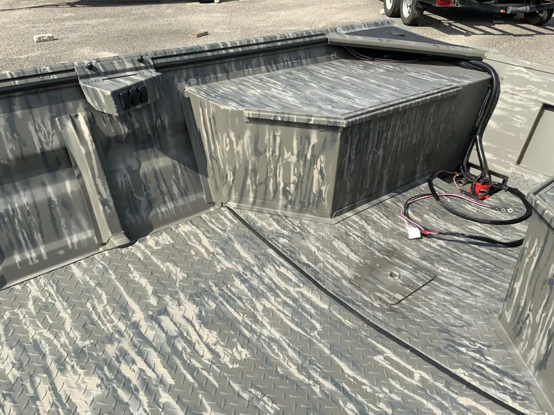 Slide: The Image of War Eagle Sportsman 648LDV 2025 - 8