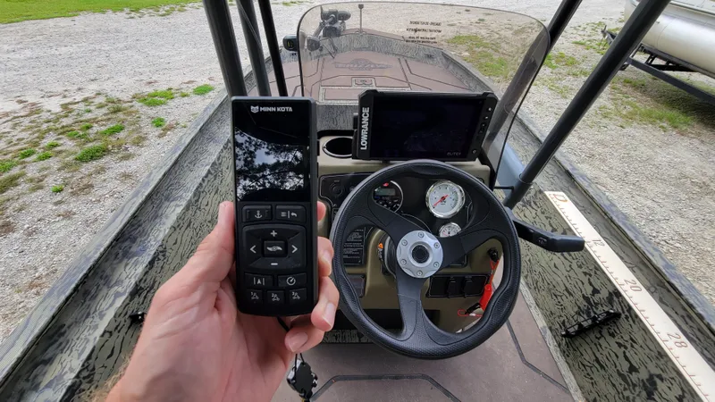 Slide: The Image of Tracker 1860 CC 2025 - 6