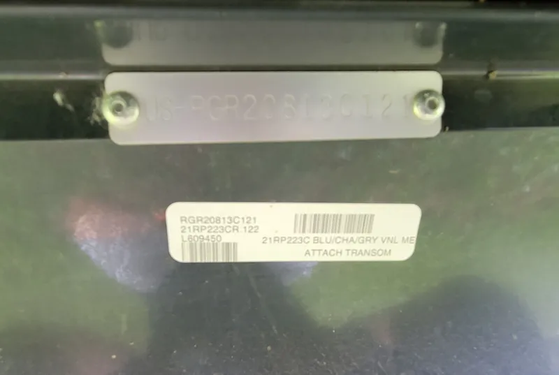 Slide: The Image of Ranger Boats Reata 223CR 2021 - 4