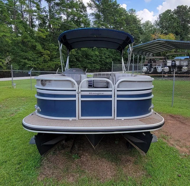 Slide: The Image of Ranger Boats Reata 223CR 2021 - 6