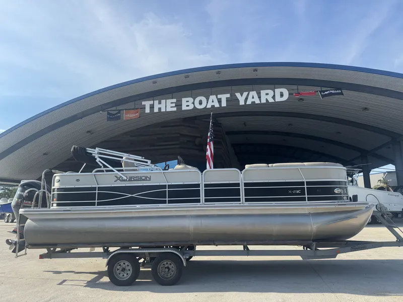 Slide: The Image of Xcursion X-23C 2013 - 9