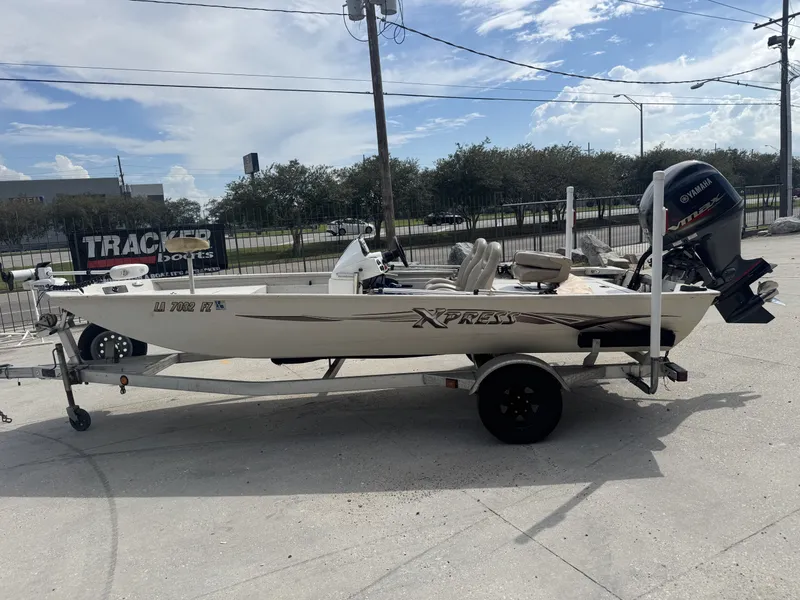 Slide: The Image of Xpress XP180 2012 - 6