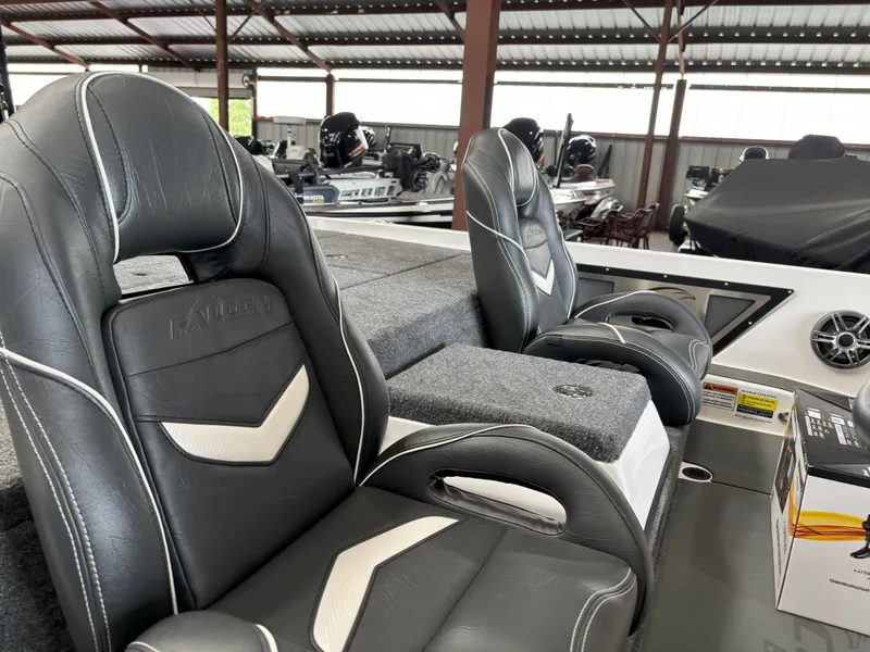 Slide: The Image of Falcon F20 PREDATOR 2026 - 19