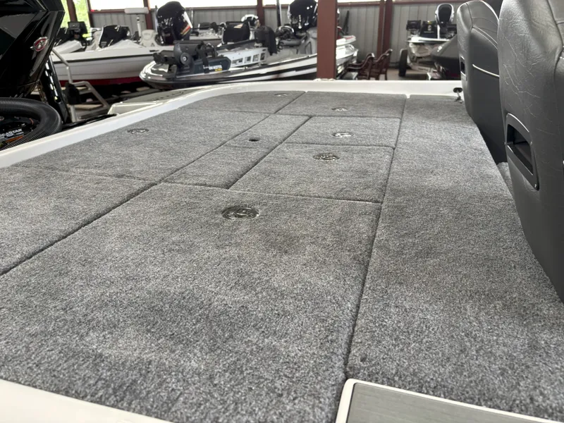 Slide: The Image of Falcon F20 PREDATOR 2026 - 7