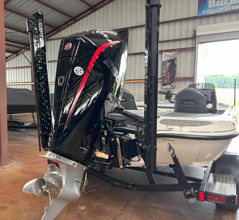 Slide: The Image of Falcon F20 PREDATOR 2026 - 9