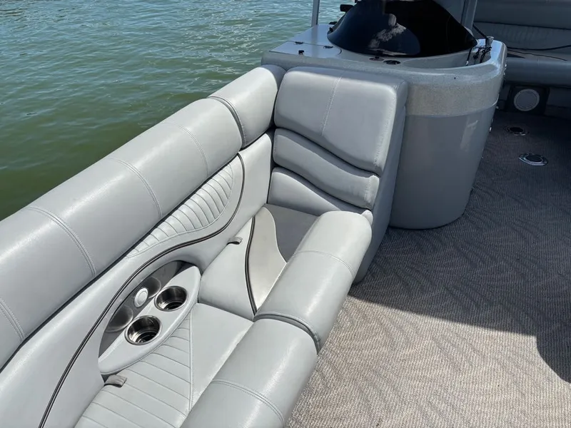 Slide: The Image of South Bay 900 Series 922CRTT-EXP 2008 - 11