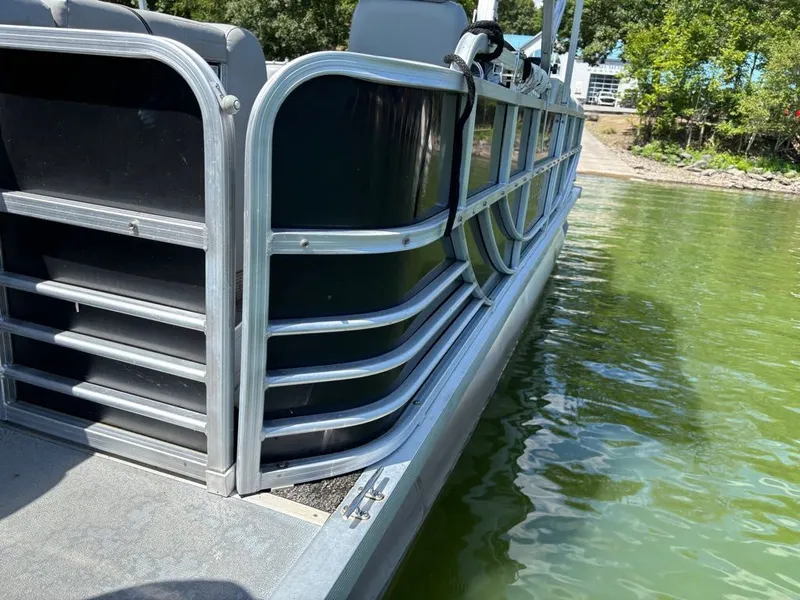 Slide: The Image of South Bay 900 Series 922CRTT-EXP 2008 - 13