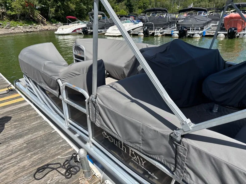 Slide: The Image of South Bay 900 Series 922CRTT-EXP 2008 - 17