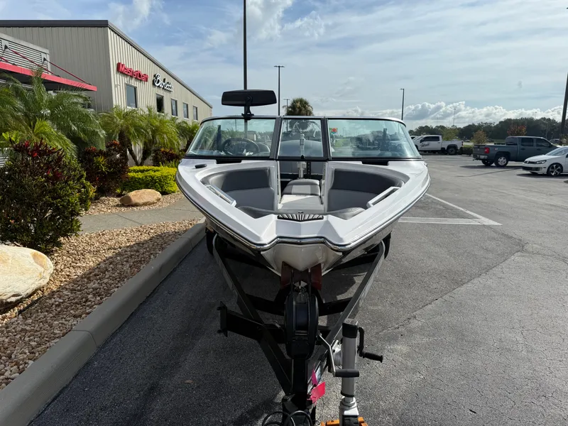 Slide: The Image of MasterCraft ProStar 2016 - 3