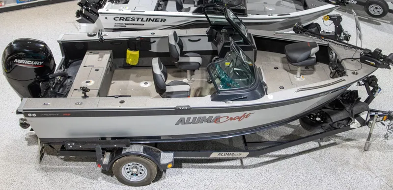 Slide: The Image of Alumacraft Trophy 185 2021 - 10