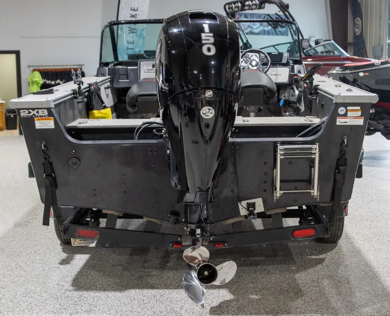 Slide: The Image of Alumacraft Trophy 185 2021 - 4