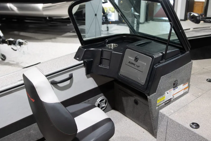 Slide: The Image of Alumacraft Trophy 185 2021 - 7