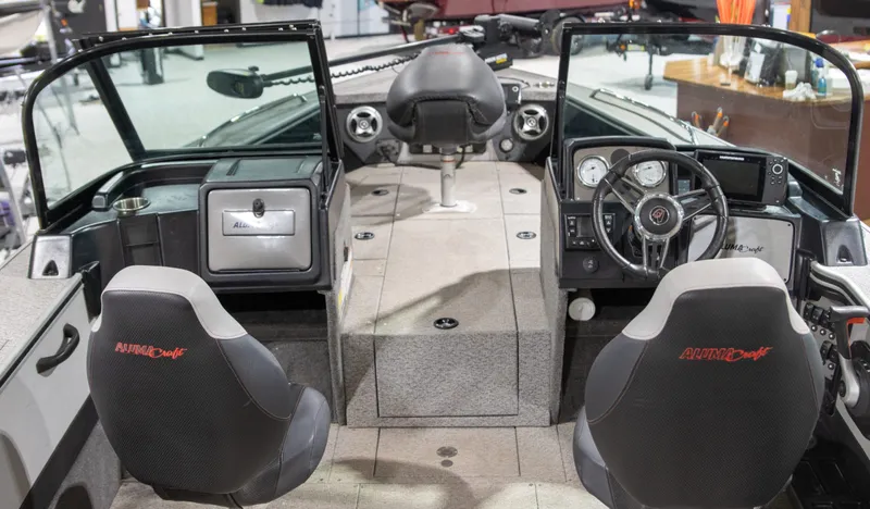 Slide: The Image of Alumacraft Trophy 185 2021 - 9