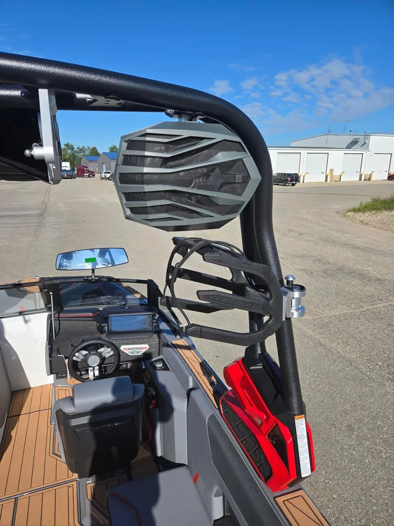 Slide: The Image of Nautique Super Air Nautique GS22 2026 - 13