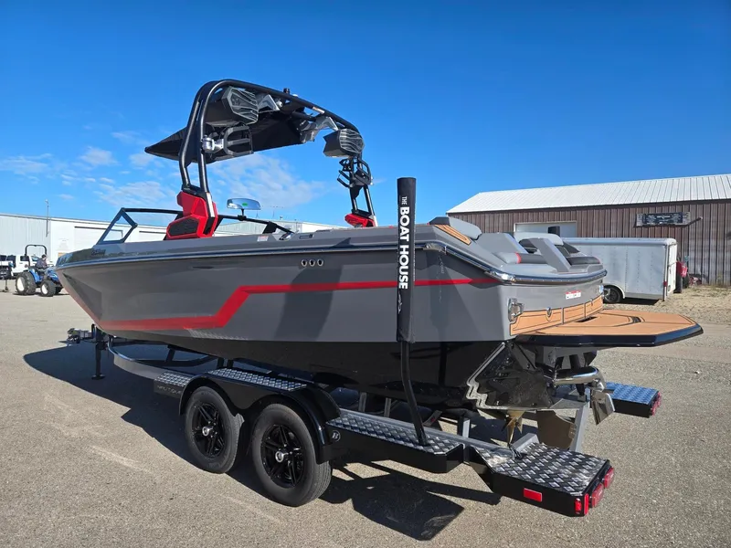 Slide: The Image of Nautique Super Air Nautique GS22 2026 - 7