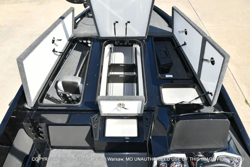 Slide: The Image of Ranger Z185 2026 - 9