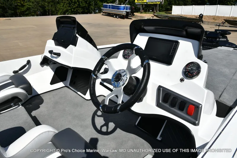 Slide: The Image of Nitro Z18 Pro 2026 - 8