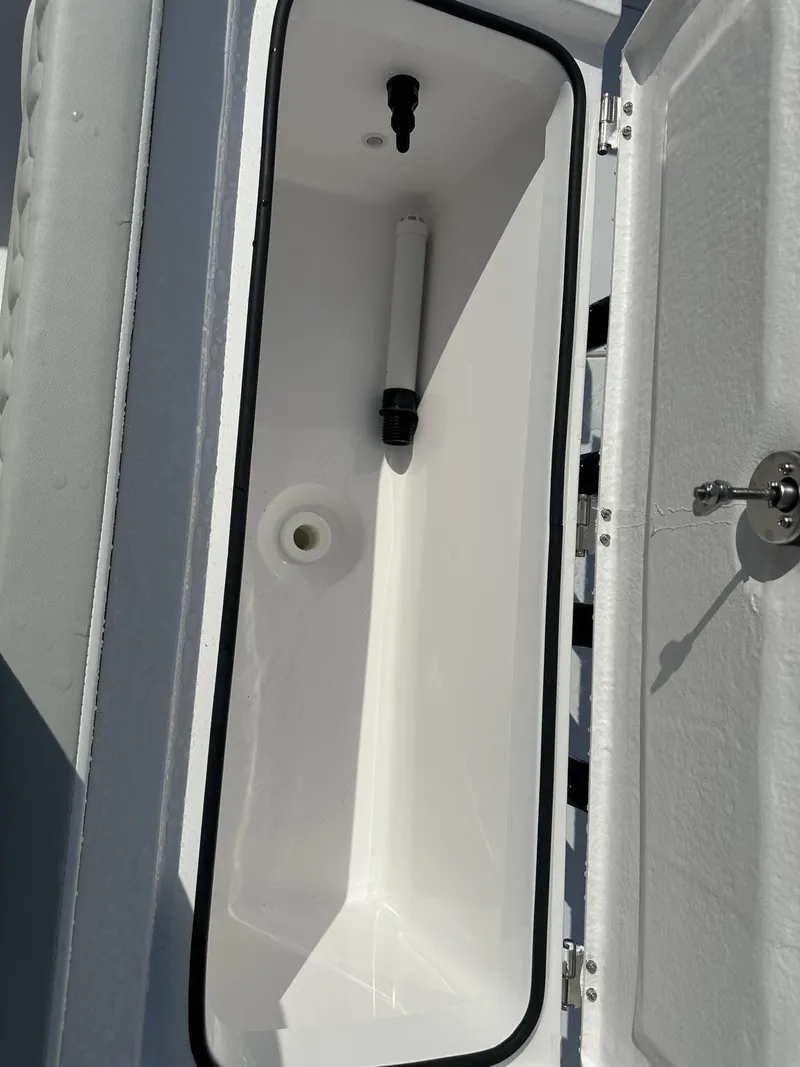 Slide: The Image of Twin Vee GFX 24GFX 2026 - 12