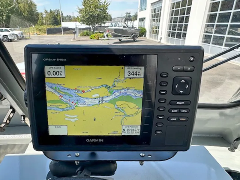 Slide: The Image of Hewescraft 210 Sea Runner ET 2015 - 10