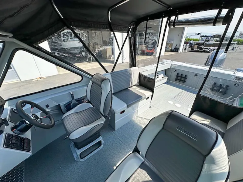 Slide: The Image of Hewescraft 210 Sea Runner ET 2015 - 15