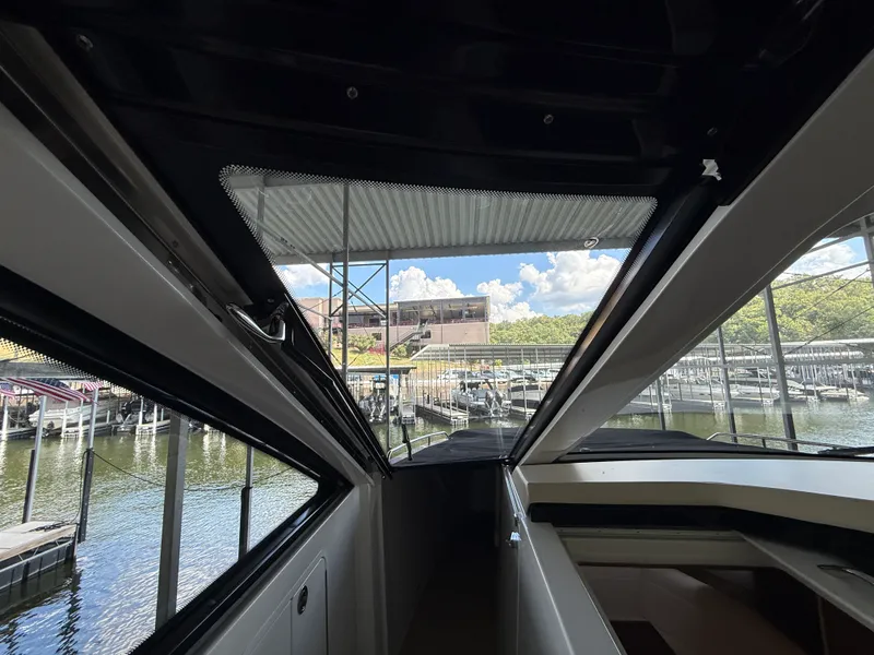 Slide: The Image of Cruisers 42 GLS 2027 - 62