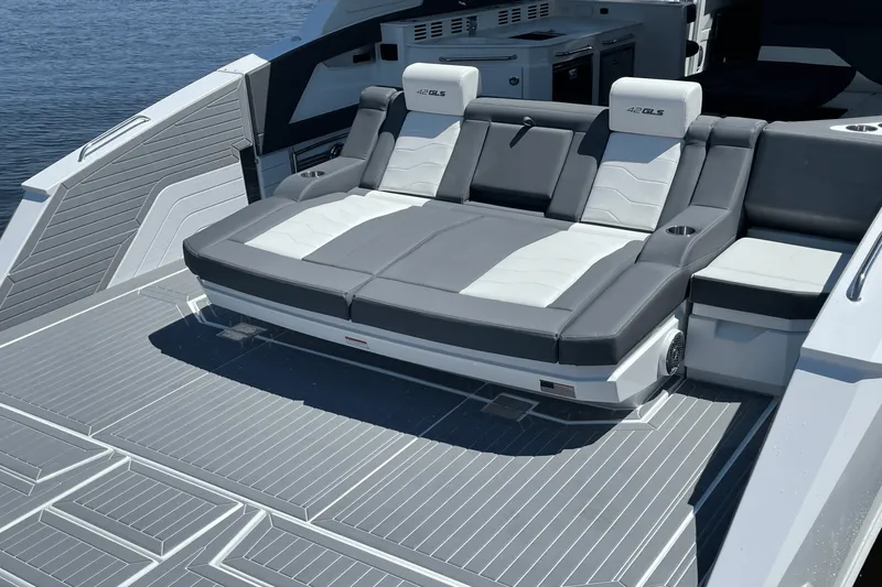 Slide: The Image of Cruisers 42 GLS 2027 - 2