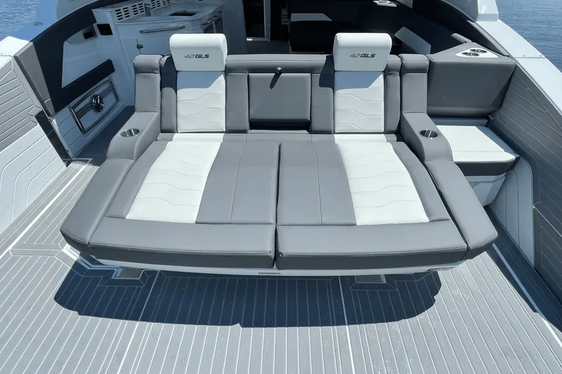 Slide: The Image of Cruisers 42 GLS 2027 - 3