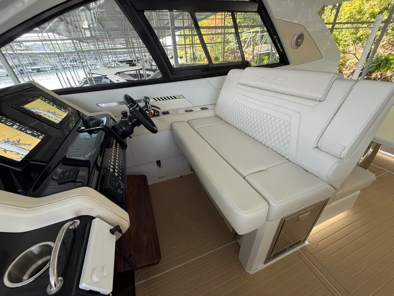 Slide: The Image of Cruisers 42 GLS 2027 - 26