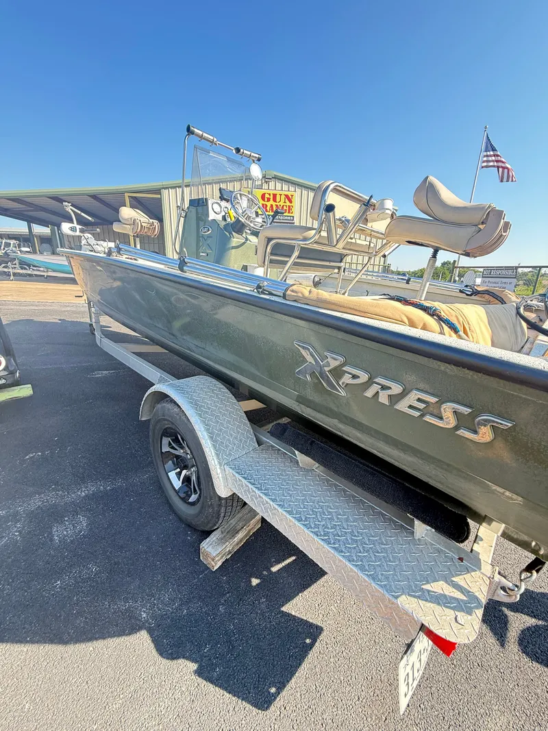 Slide: The Image of Xpress X20BAY 2016 - 6