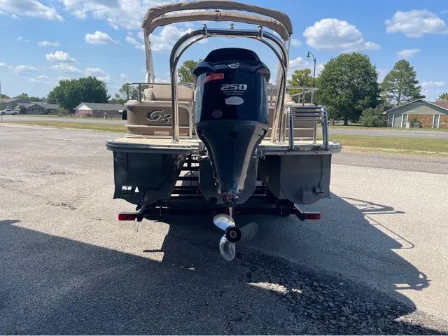 Slide: The Image of SunCatcher Elite 326 DLX SS 2017 - 5