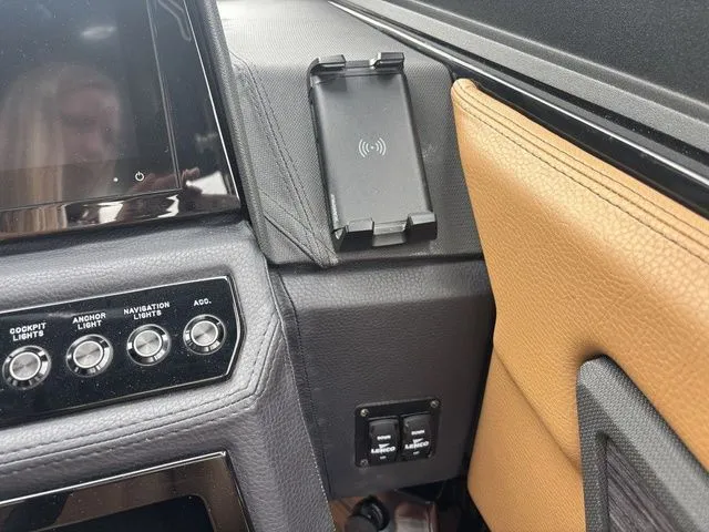 Slide: The Image of Cobalt R6 Surf 2026 - 6