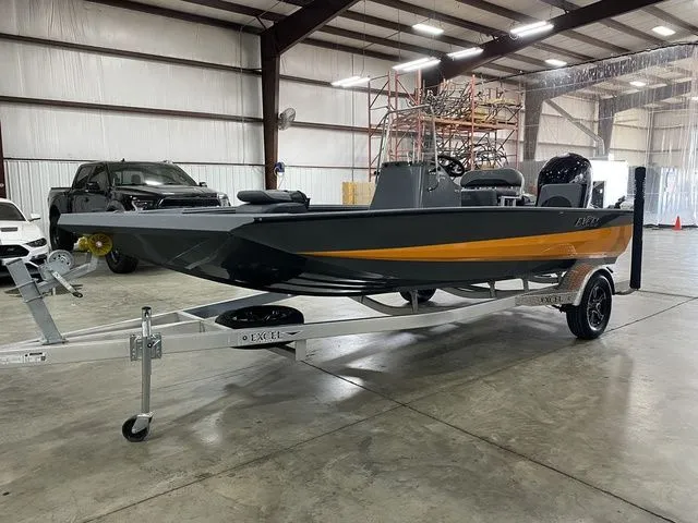 Slide: The Image of Excel Bay Pro Elite 183 2025 - 7