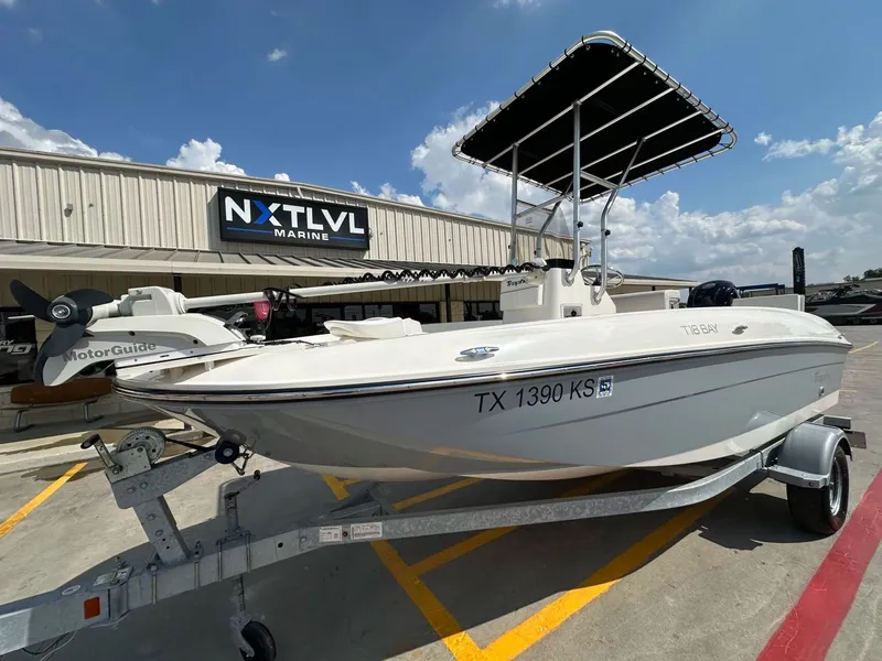 Slide: The Image of Trophy T-18 bay 2023 - 8