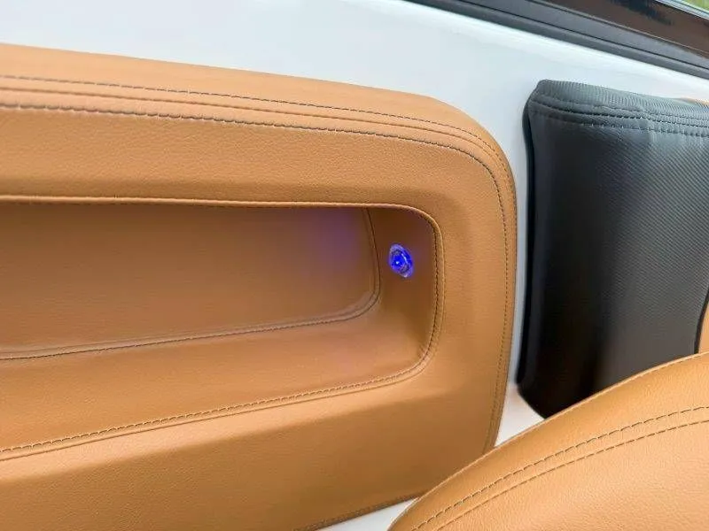 Slide: The Image of Chaparral 307 SSX 2022 - 15