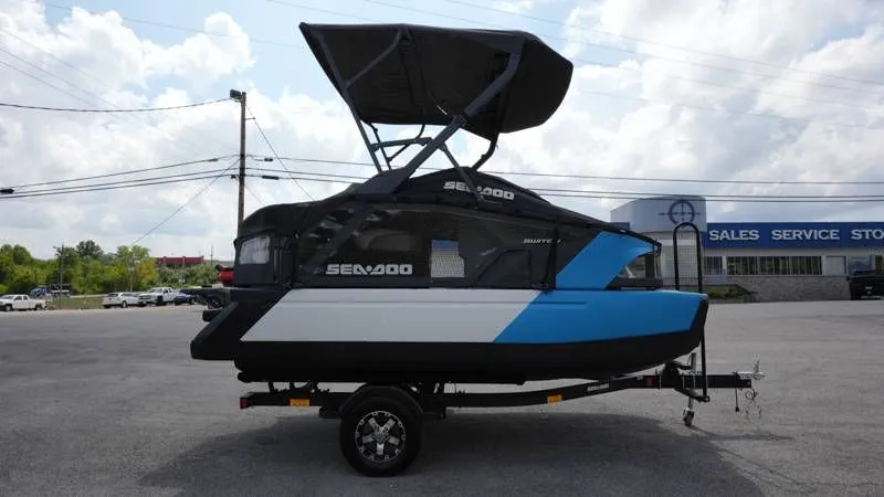 Slide: The Image of Sea-Doo SWITCH SPORT COMPACT 170HP 2023 - 12