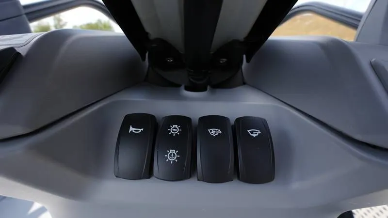 Slide: The Image of Sea-Doo SWITCH SPORT COMPACT 170HP 2023 - 35