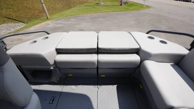 Slide: The Image of Sea-Doo SWITCH SPORT COMPACT 170HP 2023 - 38