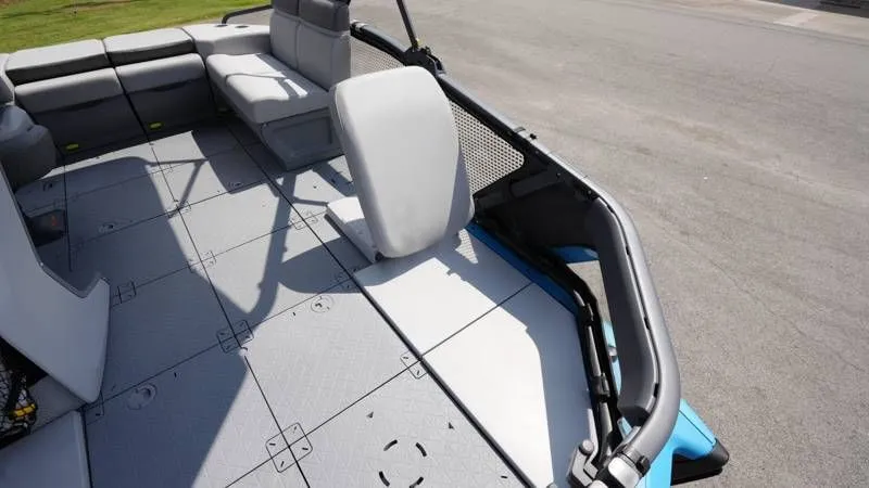 Slide: The Image of Sea-Doo SWITCH SPORT COMPACT 170HP 2023 - 43